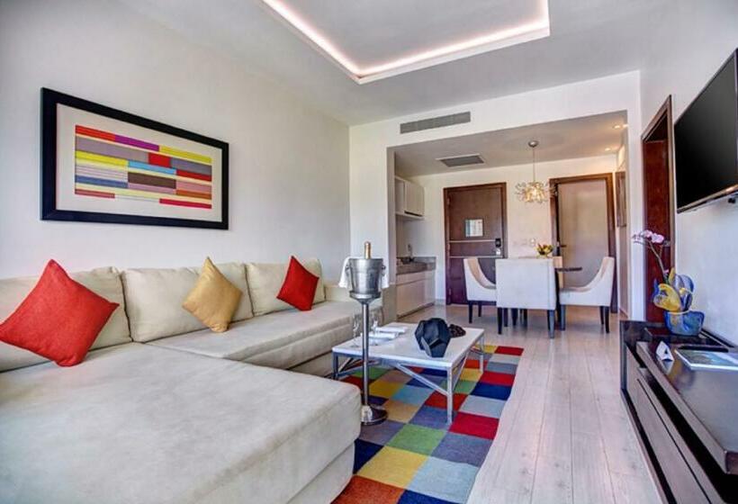 سوئیت کلوب با چشم‌انداز دریا, Hideaway At Royalton Blue Waters, An Autograph Collection All Inclusive Resort   Adults Only