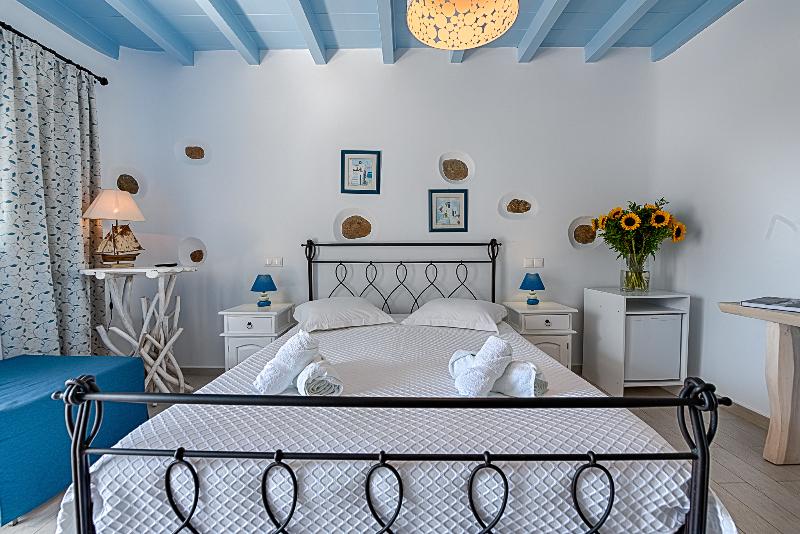 اتاق لوکس, Iros Boutique Suites & Villas