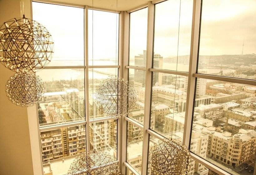 اتاق لوکس با چشم‌انداز شهر, Landmark Hotel Baku