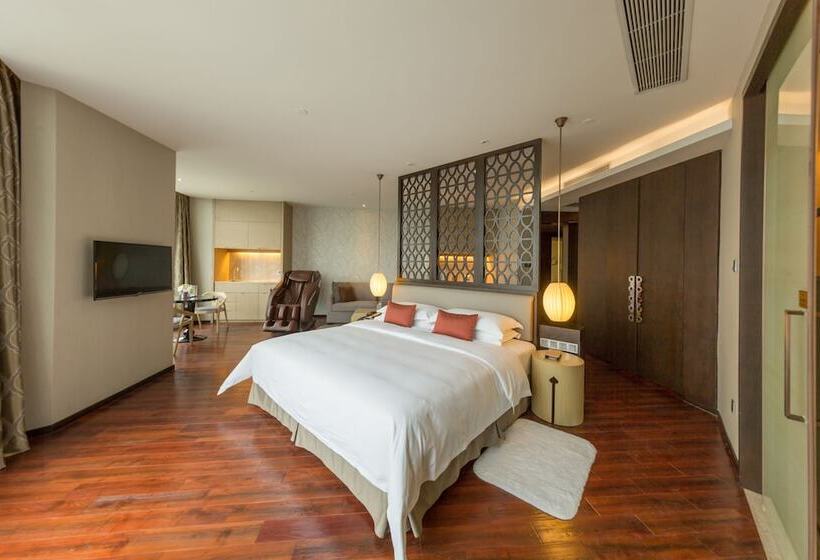 Deluxe Suite, Maison New Century Hotel Dongguan