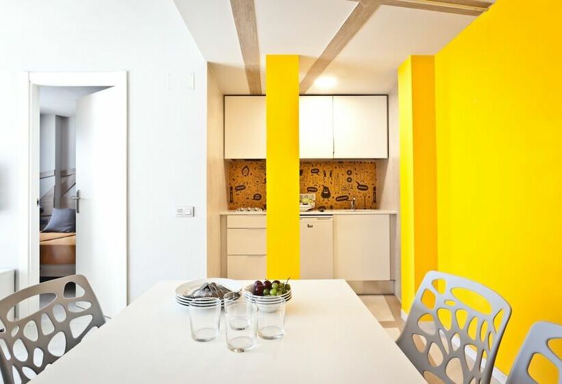 Appartement 1 Chambre Vue Mer avec Balcon, Ryans Ibiza Apartments  Only Adults