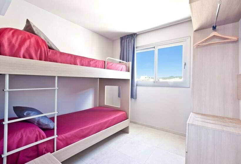 3 Schlafzimmer Apartment, Ryans Ibiza Apartments  Only Adults