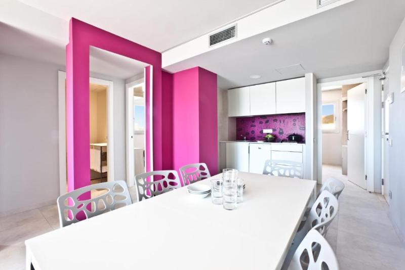 آپارتمان 3 خوابه, Ryans Ibiza Apartments  Only Adults