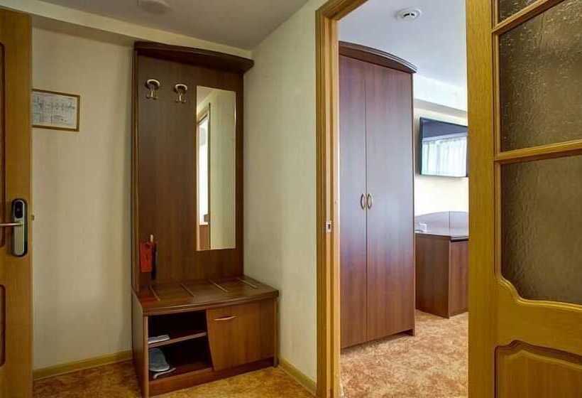 استودیوی استاندارد, Azimut Hotel Kemerovo