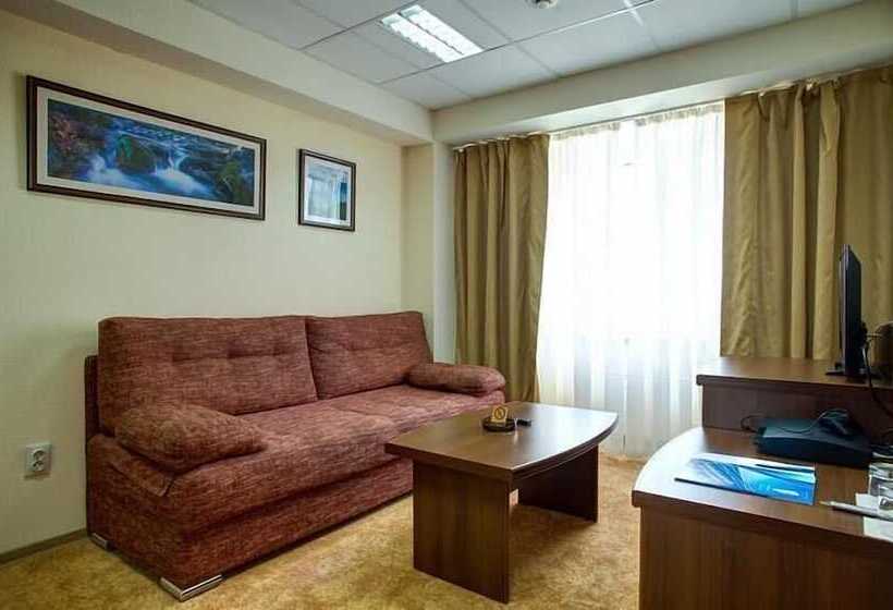 سوییت, Azimut Hotel Kemerovo