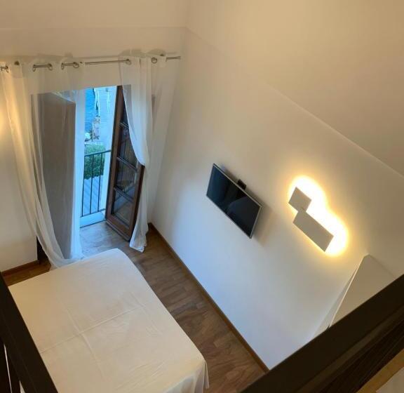 اتاق استاندارد سه نفره, Albergo Ristorante Paradiso