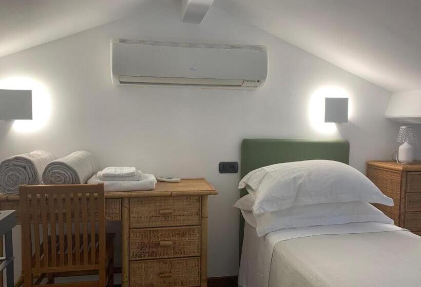 اتاق استاندارد سه نفره, Albergo Ristorante Paradiso