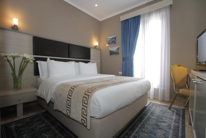 اتاق استاندارد, Capital Tirana