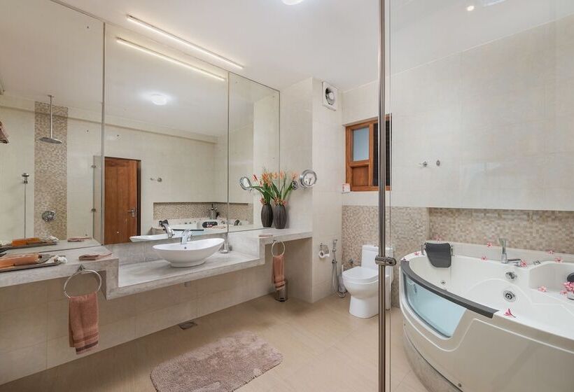 اتاق لوکس, Cocobay Unawatuna
