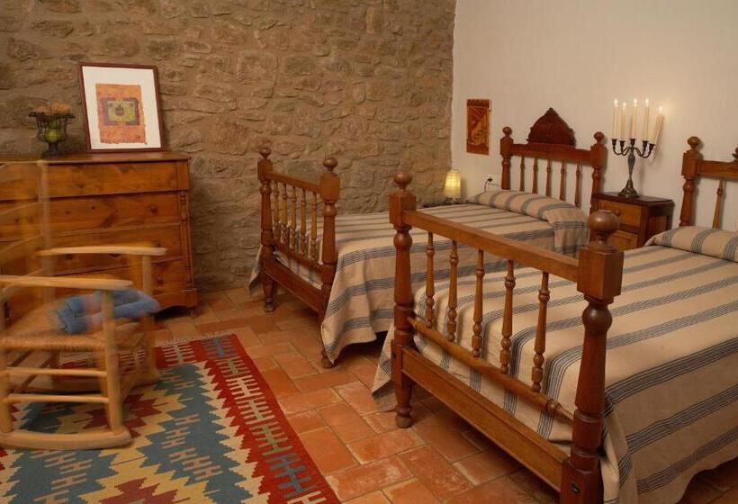 آپارتمان خانوادگی, La Plaça Madremanya