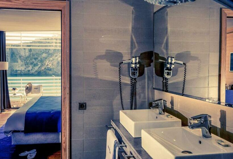 סוויטת דלוקס נוף לים, Mercure Quemado Al Hoceima Resort