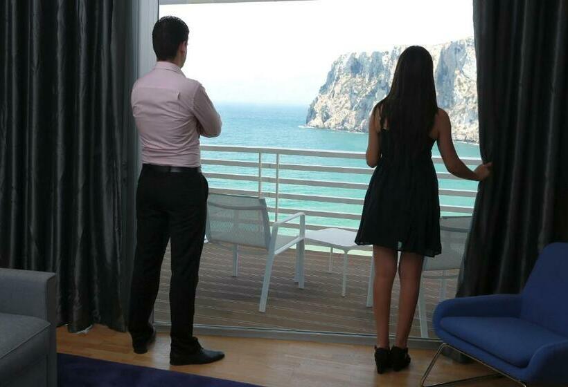סוויטת דלוקס נוף לים, Mercure Quemado Al Hoceima Resort