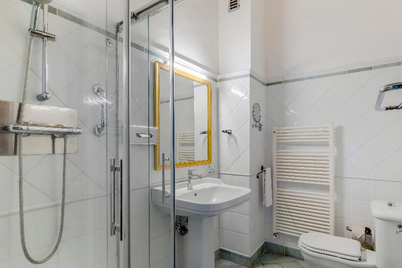 استودیوی استاندارد, Palazzo Catalani Resort