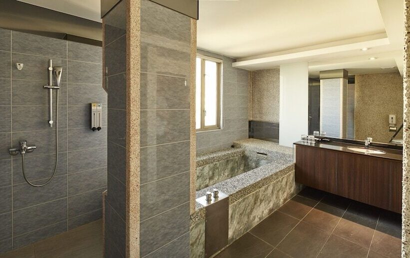 اتاق لوکس با بالکن, Yuhao Hotel   Hsinchu Branch