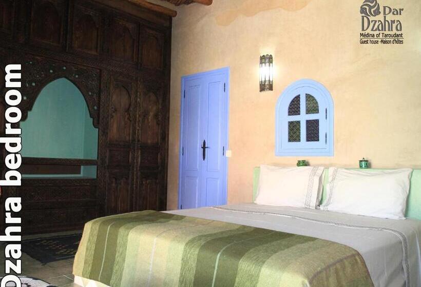 Standard Triple Room, Riad Dar Dzahra