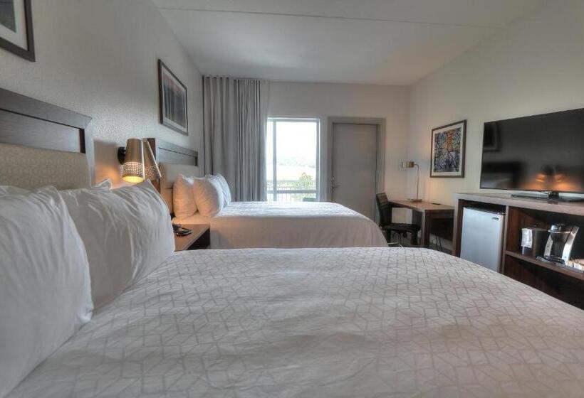 اتاق استاندارد با چشم‌انداز رودخانه, Holiday Inn & Suites Pigeon Forge Convention Center, An Ihg