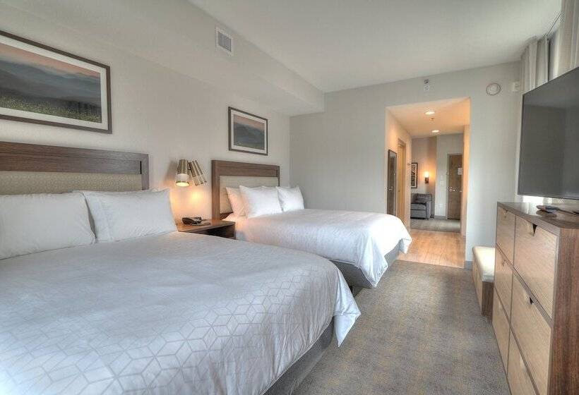 سوئیت با چشم‌انداز, Holiday Inn & Suites Pigeon Forge Convention Center, An Ihg