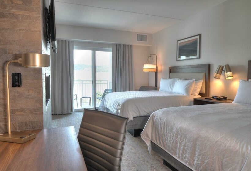 سوئیت با چشم‌انداز رودخانه, Holiday Inn & Suites Pigeon Forge Convention Center, An Ihg