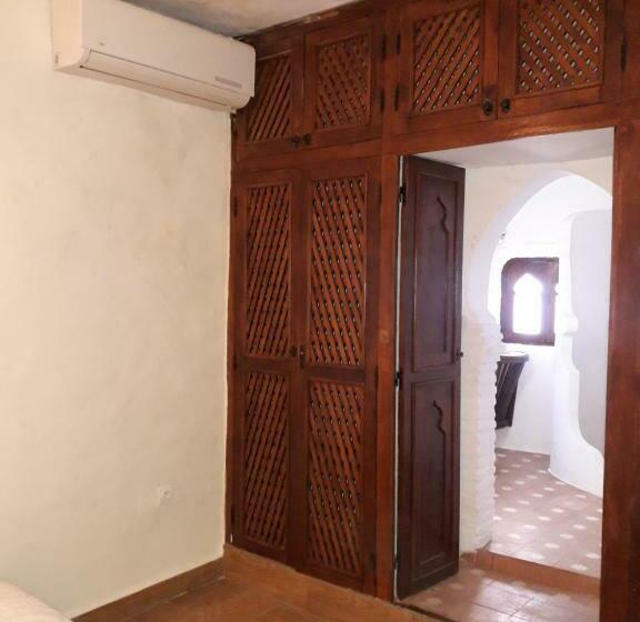 اتاق استاندارد, Dar Gabriel