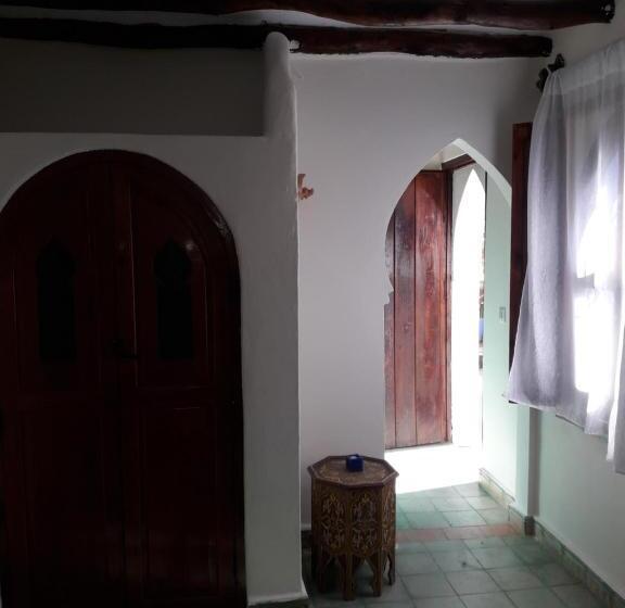 اتاق استاندارد, Dar Gabriel