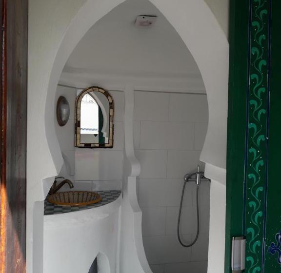اتاق استاندارد, Dar Gabriel