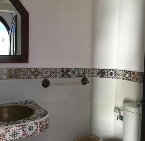 اتاق استاندارد, Dar Gabriel