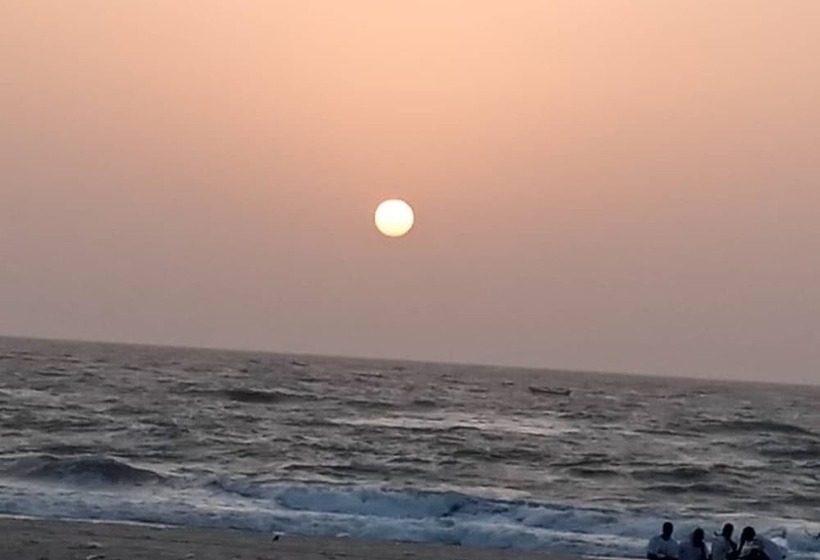 اتاق لوکس با چشم‌انداز دریا, Eden Beach Saint Louis