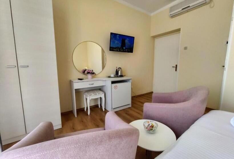 اتاق استاندارد با چشم‌انداز دریا, Apartments And Rooms With Parking Space Mlini, Dubrovnik   8835
