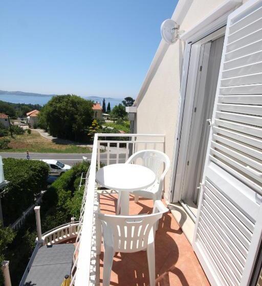 آپارتمان 2 خوابه, Apartments And Rooms With Parking Space Mlini, Dubrovnik   8835
