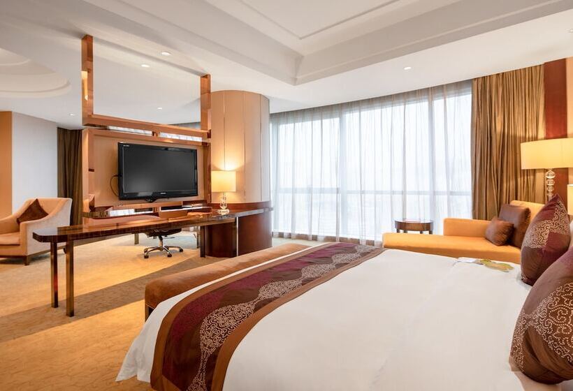 سوییت لوکس, Shenzhen L.gem