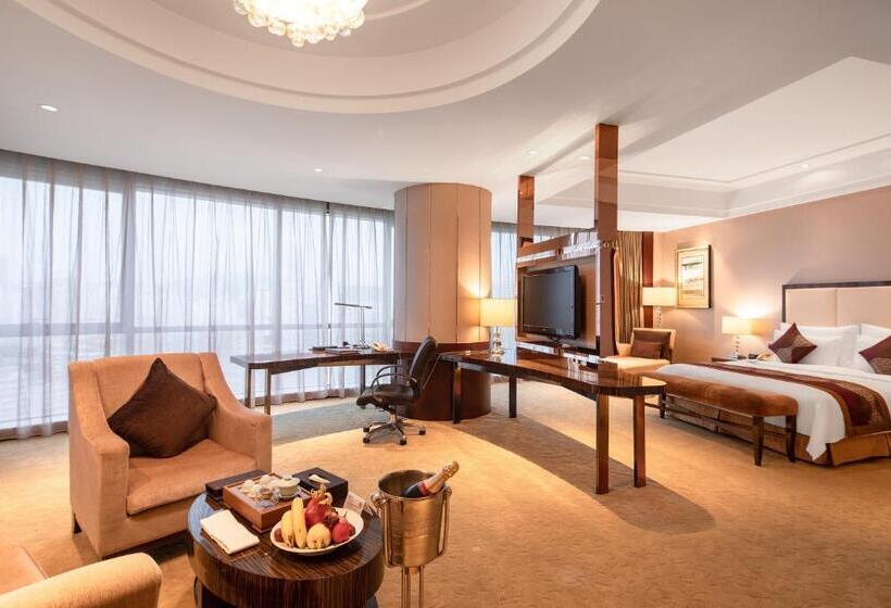 سوییت لوکس, Shenzhen L.gem