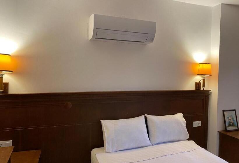 سوئیت با بالکن, Naturella Apart