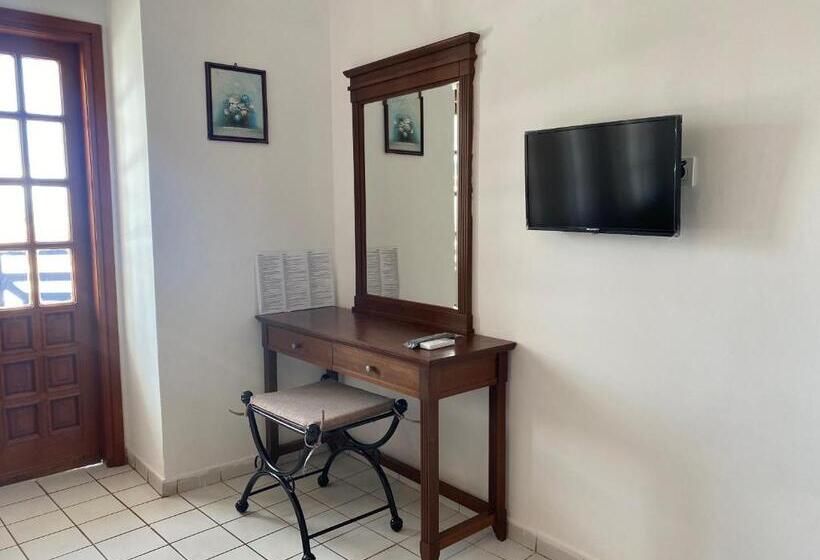 استودیوی استاندارد با چشم‌انداز دریا, Naturella Apart
