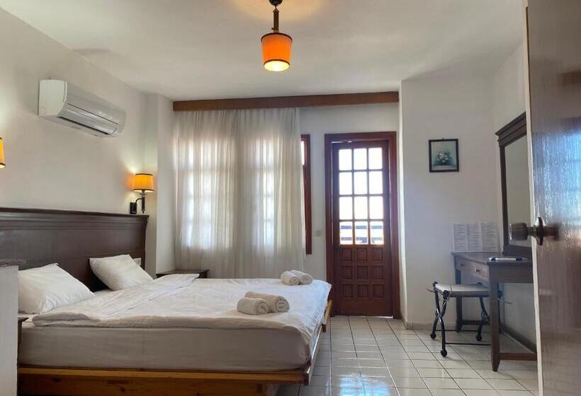 استودیوی استاندارد با چشم‌انداز دریا, Naturella Apart