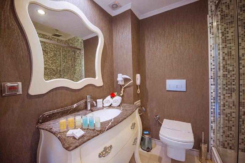 اتاق استاندارد با چشم‌انداز استخر, Ocean Blue High Class Hotel & Spa