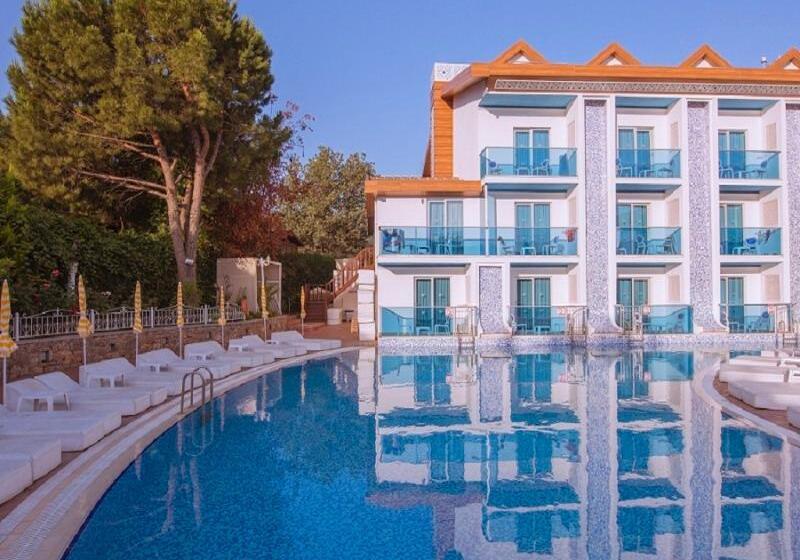 اتاق استاندارد با چشم‌انداز استخر, Ocean Blue High Class Hotel & Spa