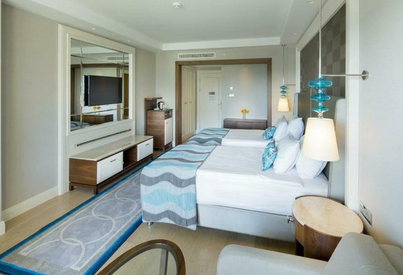 Suite Familiar, Titanic Deluxe Golf Belek