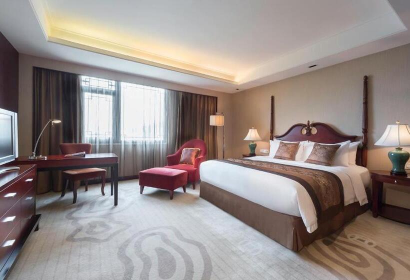 Business Suite Kingsize Bett, Wyndham Garden Suzhou