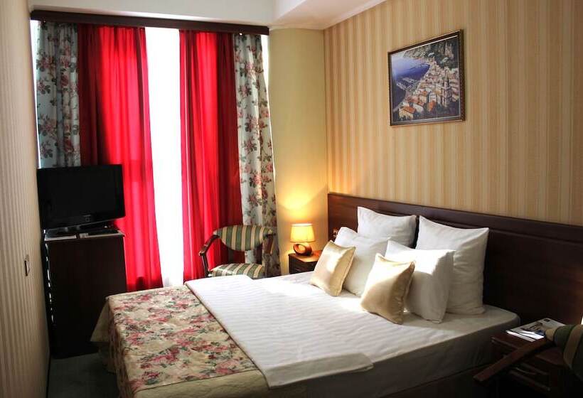 اتاق استاندارد, Park Hotel Stavropol