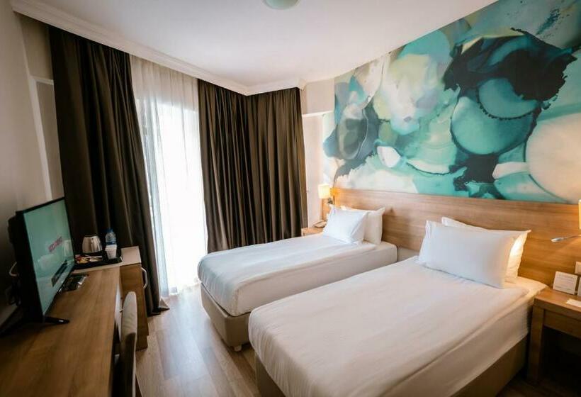 اتاق استاندارد, Wyndham Garden Lara