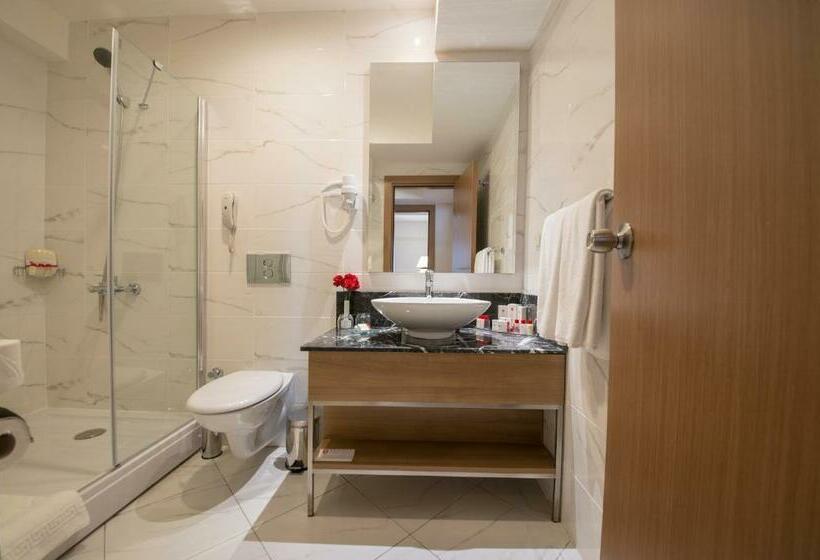 اتاق سوپریور, Wyndham Garden Lara