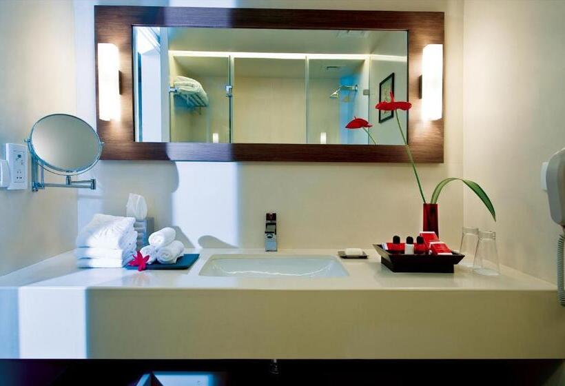 سوییت اجرایی, The Gateway Hotel Beach Road Visakhapatnam