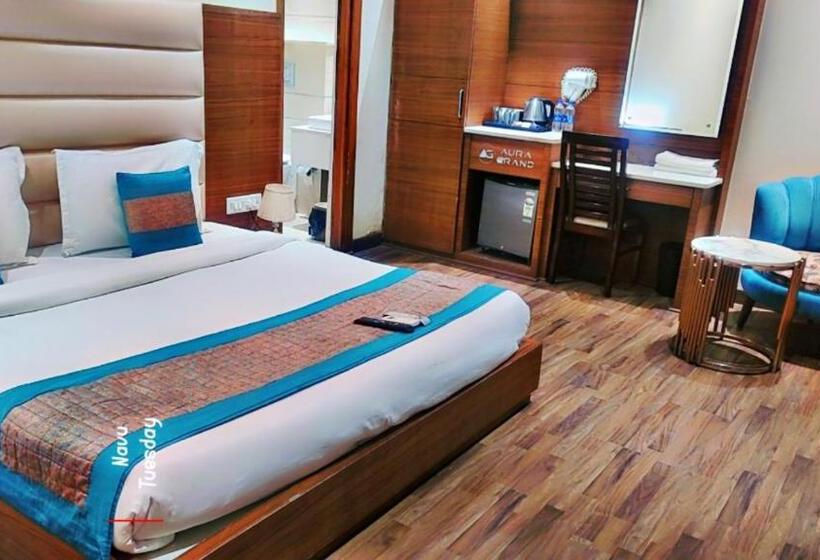 디럭스 룸, Aura Grand By Levelup Hotels