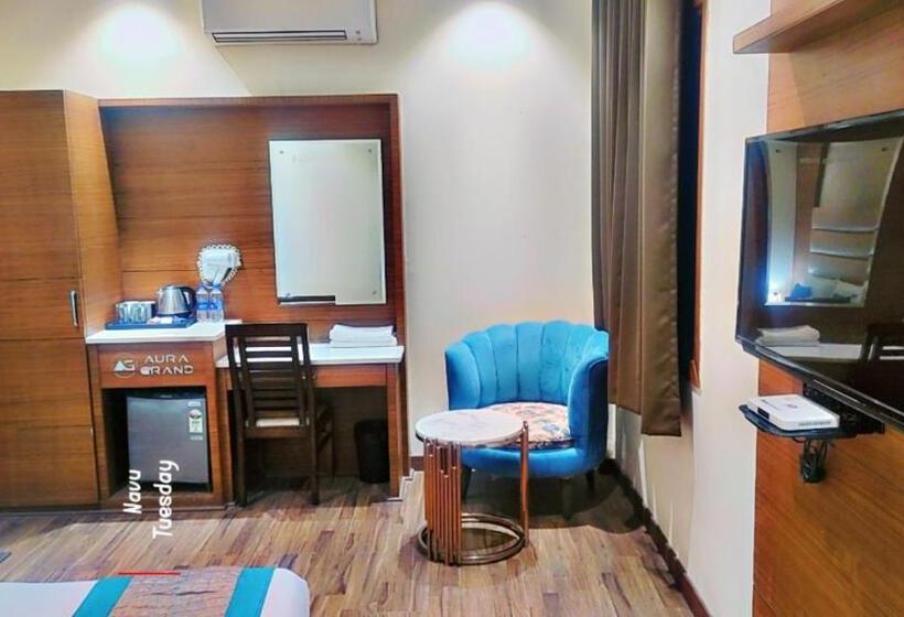 디럭스 룸, Aura Grand By Levelup Hotels