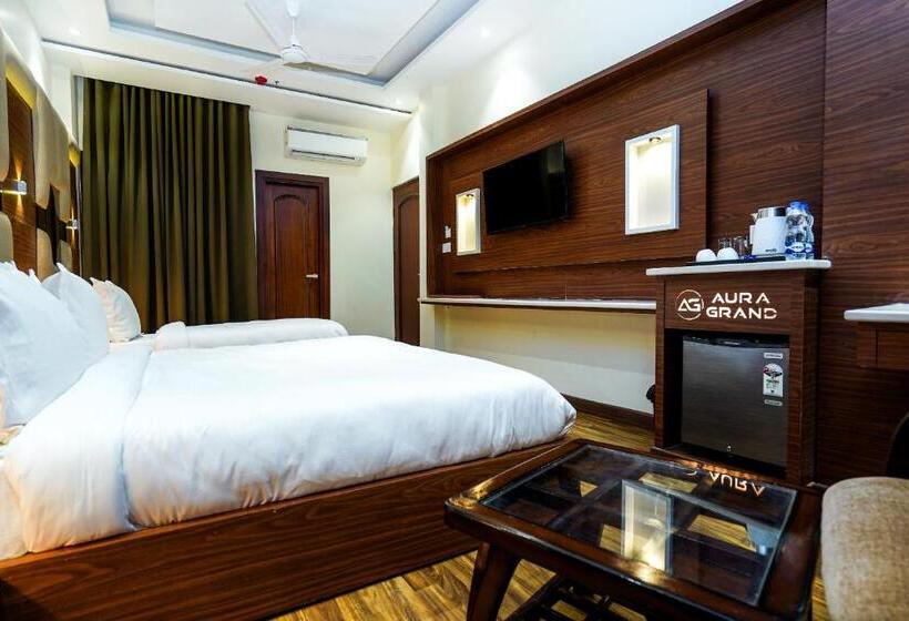 디럭스 트리플 룸, Aura Grand By Levelup Hotels