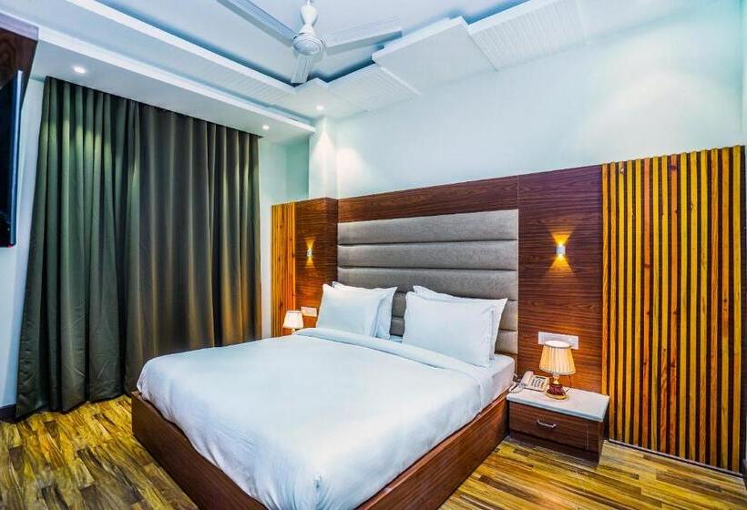 이그제큐티브 스위트, Aura Grand By Levelup Hotels