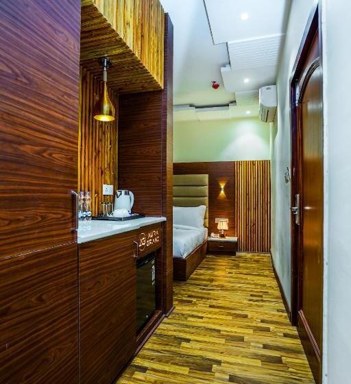 이그제큐티브 스위트, Aura Grand By Levelup Hotels
