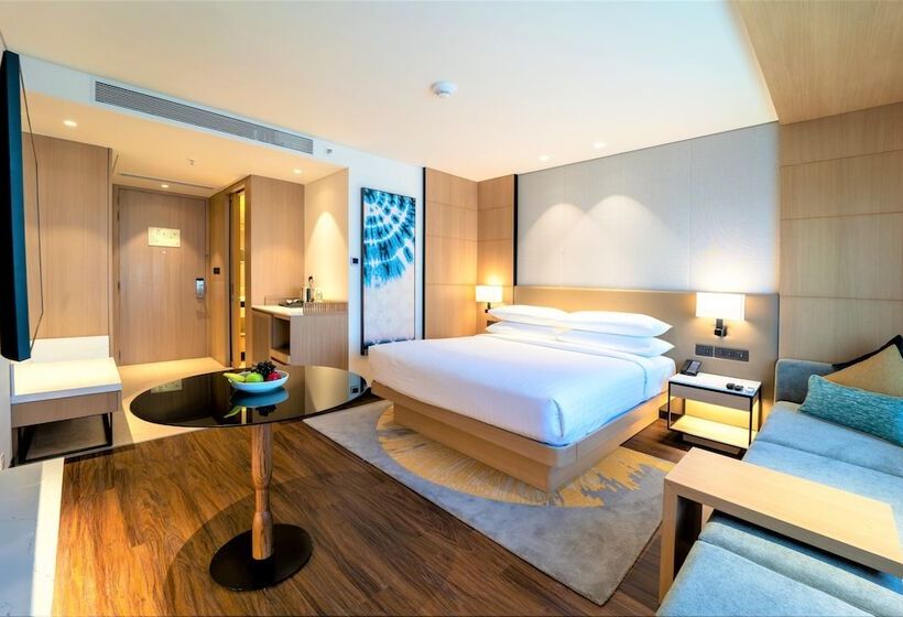اتاق لوکس با چشم‌انداز شهر, Courtyard By Marriott Vadodara