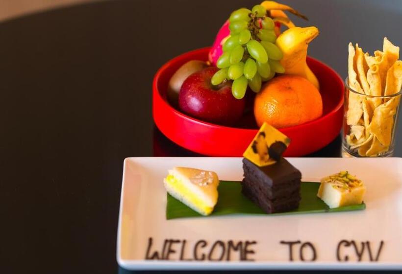اتاق اجرایی با تخت بزرگ, Courtyard By Marriott Vadodara
