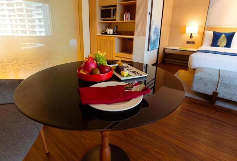 اتاق اجرایی با تخت بزرگ, Courtyard By Marriott Vadodara